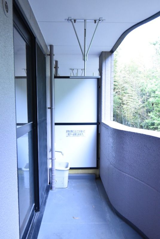 ��ʌ�����s�厚������̃}���V�����̃o���R�j�[