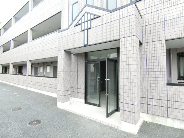 ��ʌ�����s�厚������̃}���V�����̃G���g�����X