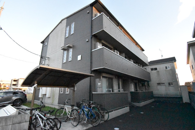 ��ʌ��z�J�s���C�N�^�E���Q���ڂ̃A�p�[�g�̌����O��