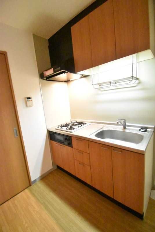 ��ʌ��������܎s��{�捂�@���R���ڂ̃A�p�[�g�̃L�b�`��