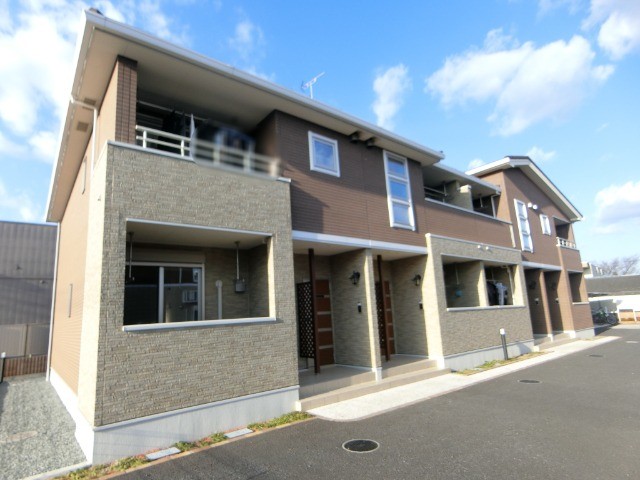 ��ʌ��k�����S�ɓޒ��厚�����̃A�p�[�g�̌����O��