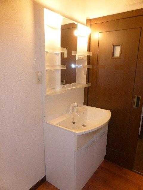 ��ʌ��������܎s������厚����O�̃A�p�[�g�̐��ʏ�