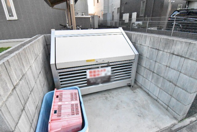 ��ʌ��z�J�s���C�N�^�E���Q���ڂ̃A�p�[�g�̂��̑�