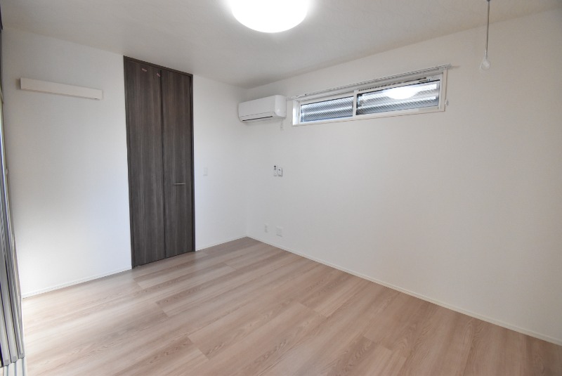 ��ʌ��z�J�s��z�J�R���ڂ̃A�p�[�g�̂��̑������E�X�y�[�X