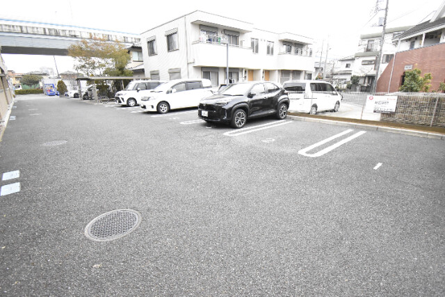 ��ʌ��������܎s��������u�Q���ڂ̃A�p�[�g�̒��ԏ�