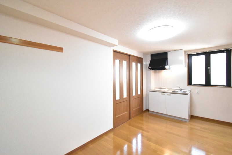 ��ʌ��������܎s�΋擌�Y�a�S���ڂ̃}���V�����̋��ԁE���r���O