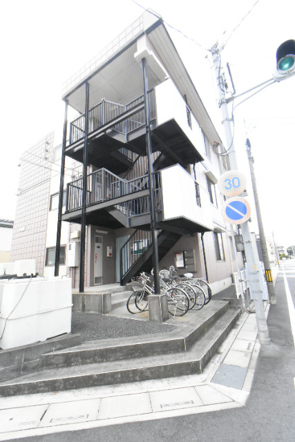 ��ʌ��������܎s�����擌��{�U���ڂ̃A�p�[�g�̃G���g�����X