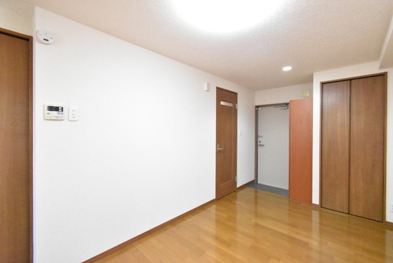 ��ʌ��������܎s�΋擌�Y�a�S���ڂ̃}���V�����̋����E���r���O