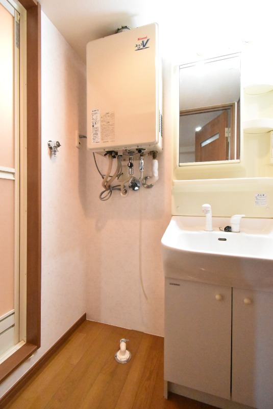 ��ʌ��������܎s�΋擌�Y�a�S���ڂ̃}���V�����̐��ʏ�