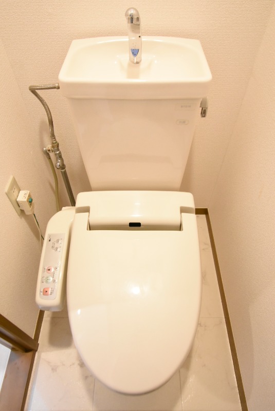 ��ʌ��������܎s�����擌��{�U���ڂ̃A�p�[�g�̃g�C��