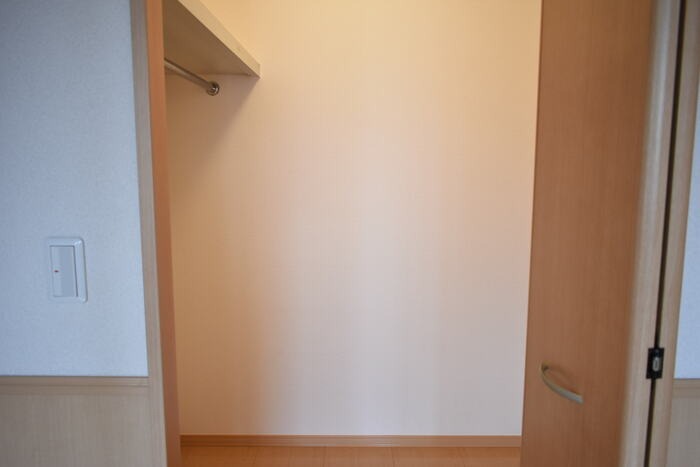 ��ʌ��������܎s����厚���V�n�̃A�p�[�g�̎��[