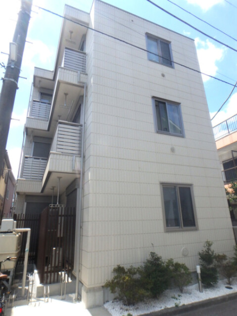 ��ʌ�����s�����R���ڂ̃}���V�����̌����O��