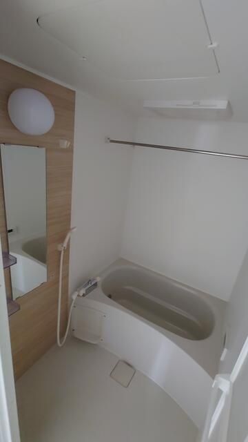 ��ʌ������s���v��̃A�p�[�g�̃o�X