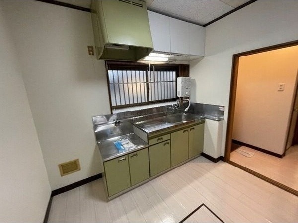 ��ʌ��������܎s��������P���ڂ̃A�p�[�g�̃L�b�`��