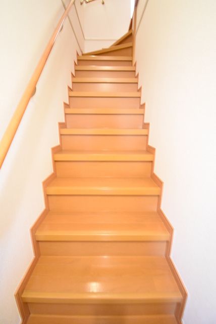 ��ʌ��������܎s������厚�䑠�̃A�p�[�g�̂��̑������E�X�y�[�X