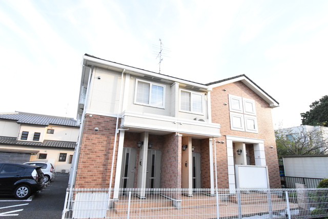 ��ʌ��������܎s������厚�䑠�̃A�p�[�g�̌����O��