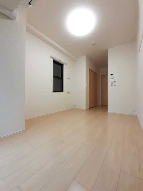 ��ʌ��������܎s�Y�a���ՂP���ڂ̃}���V�����̋��ԁE���r���O