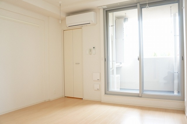 ��ʌ��������܎s�΋�����S���ڂ̃}���V�����̋��ԁE���r���O