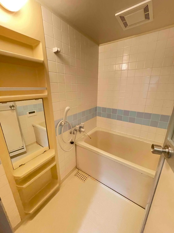 ��ʌ��n�s�k���T���ڂ̃}���V�����̃o�X