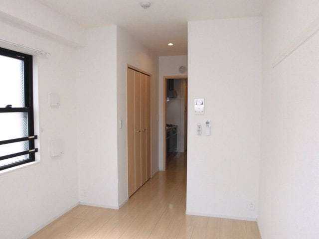 ��ʌ��������܎s�Y�a���ՂP���ڂ̃}���V�����̃L�b�`��