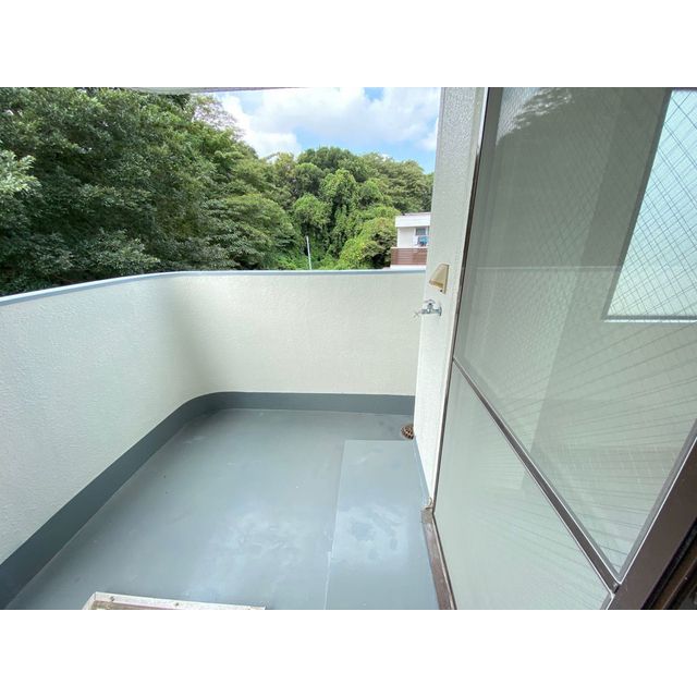 ��ʌ�����s�厚���s�̃}���V�����̃o���R�j�[