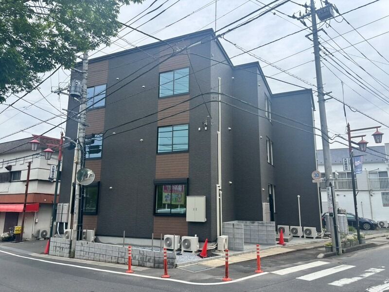 ��ʌ��������܎s������厚��J�̃A�p�[�g�̌����O��