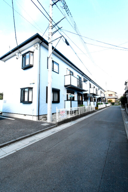 ��ʌ�����s�厚�����̃A�p�[�g�̌����O��