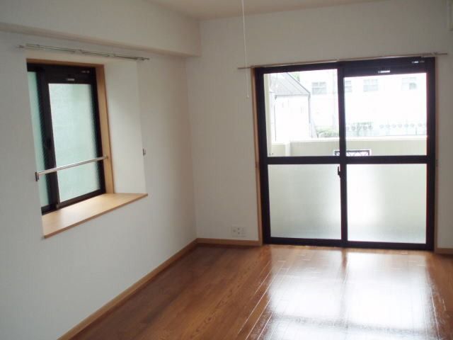 ��ʌ��������܎s������厚�쒆��̃}���V�����̋��ԁE���r���O