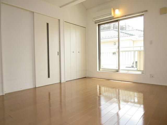 ��ʌ��������܎s��{��O���P���ڂ̃A�p�[�g�̋��ԁE���r���O