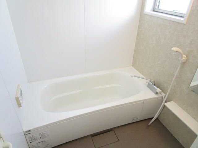 ��ʌ��������܎s��{��O���P���ڂ̃A�p�[�g�̃o�X