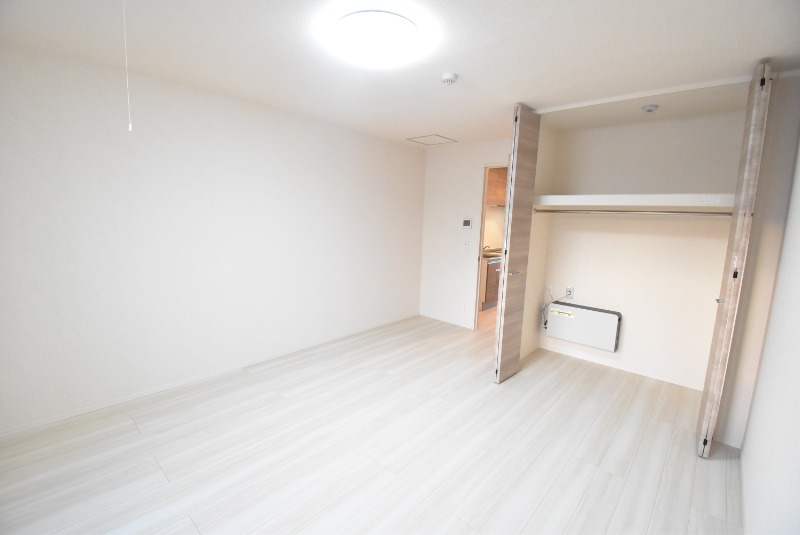 ��ʌ��������܎s��{��㏬���̃A�p�[�g�̋����E���r���O