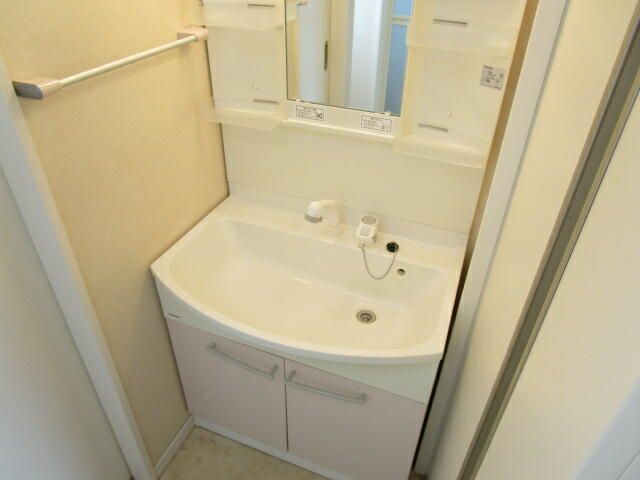 ��ʌ��������܎s��{��O���P���ڂ̃A�p�[�g�̐��ʏ�