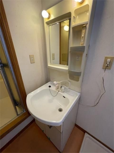 ��ʌ��z�J�s�����Q���ڂ̃A�p�[�g�̐��ʏ�