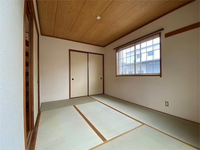 ��ʌ��z�J�s�����Q���ڂ̃A�p�[�g�̂��̑������E�X�y�[�X