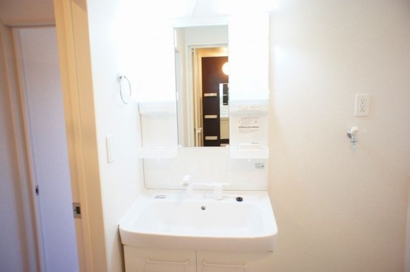 ��ʌ��z�J�s�听���Q���ڂ̃A�p�[�g�̐��ʏ�