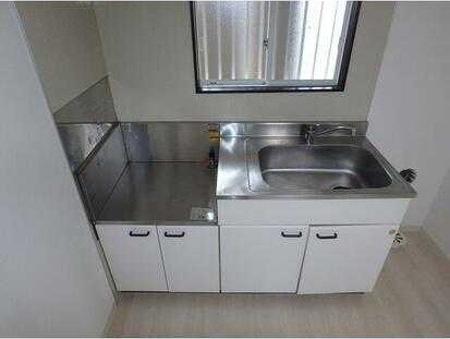 ��ʌ��������܎s��΋�{���Q���ڂ̃A�p�[�g�̃L�b�`��