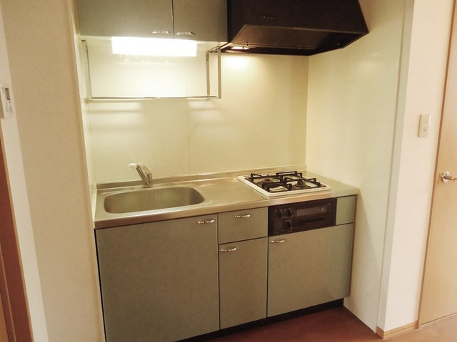 ��ʌ��������܎s��{��y�蒬�P���ڂ̃A�p�[�g�̃L�b�`��