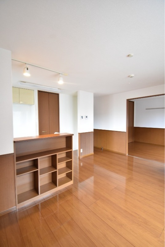 ��ʌ��������܎s����O���U���ڂ̃A�p�[�g�̋��ԁE���r���O