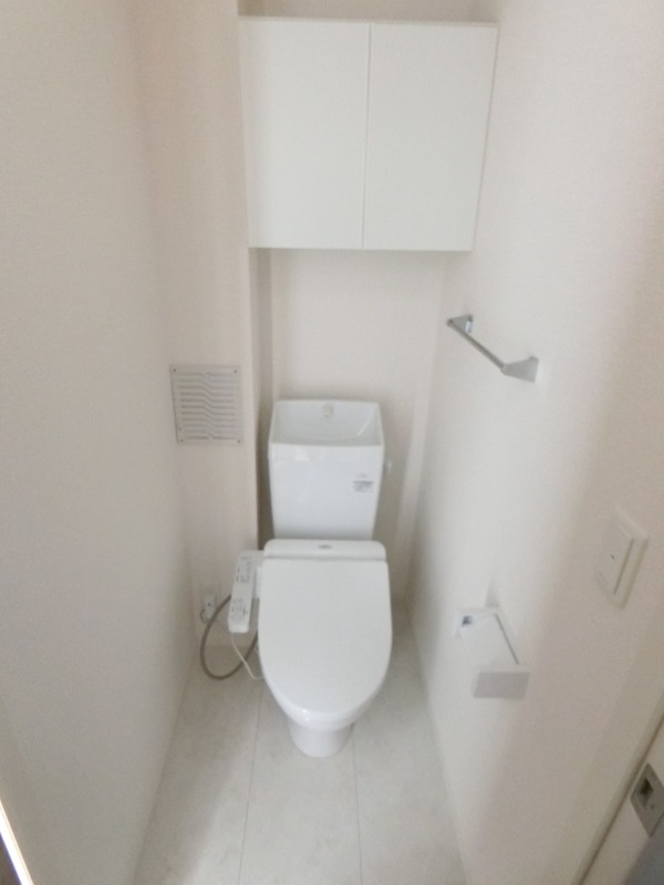 ��ʌ��������܎s�k��~�͒��̃A�p�[�g�̃g�C��