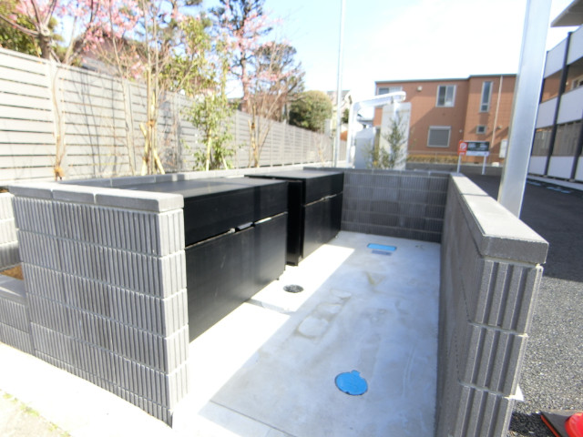 ��ʌ��������܎s�k��~�͒��̃A�p�[�g�̂��̑�