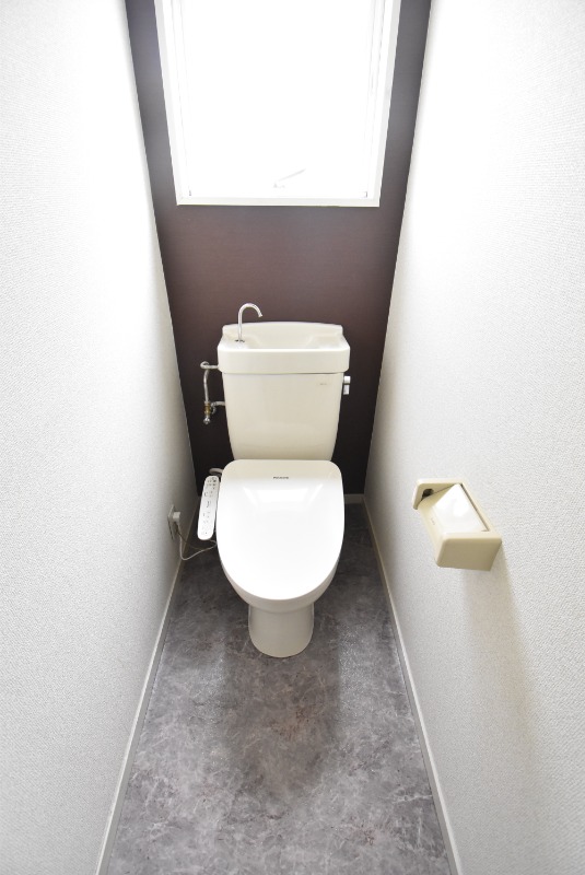 ��ʌ��������܎s�k����i���Q���ڂ̃A�p�[�g�̃g�C��