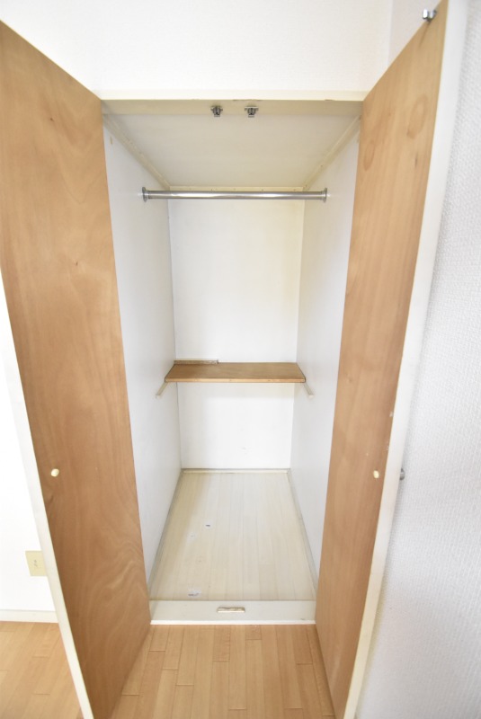 ��ʌ��������܎s�k����i���Q���ڂ̃A�p�[�g�̎��[