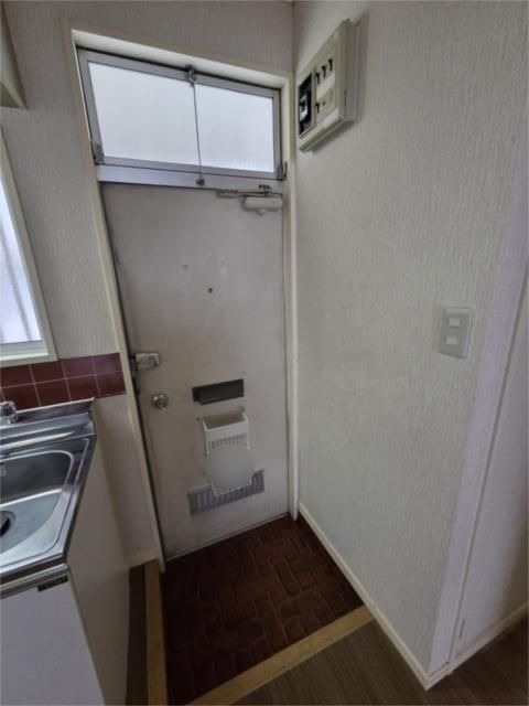 ��ʌ��z�J�s�ԎR���P���ڂ̃A�p�[�g�̌���