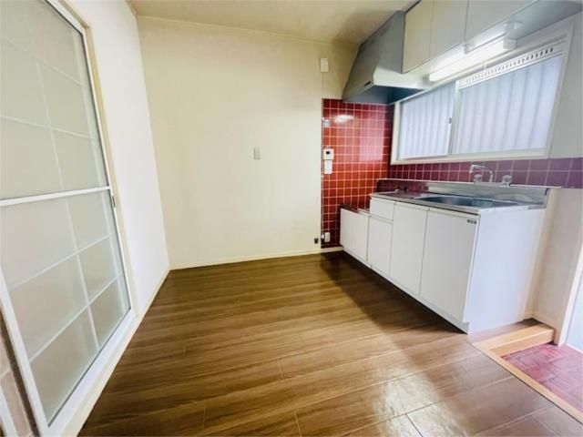 ��ʌ��z�J�s�ԎR���P���ڂ̃A�p�[�g�̂��̑������E�X�y�[�X