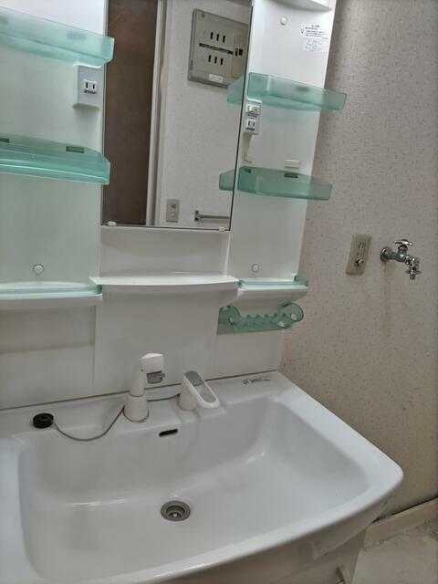 ��ʌ��������܎s�����擌��{�S���ڂ̃}���V�����̐��ʏ�