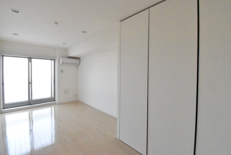 ��ʌ��������܎s�΋�厚����c�̃}���V�����̋��ԁE���r���O