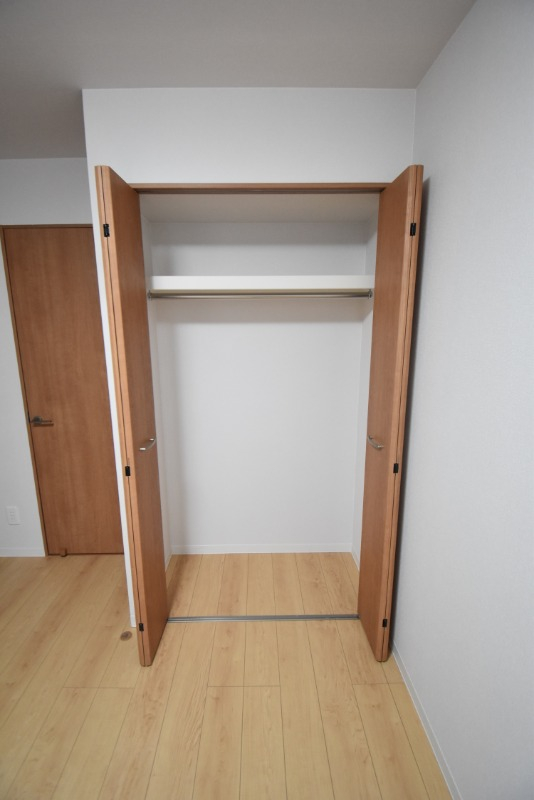 ��ʌ��������܎s�k�擌�听���Q���ڂ̃A�p�[�g�̎��[