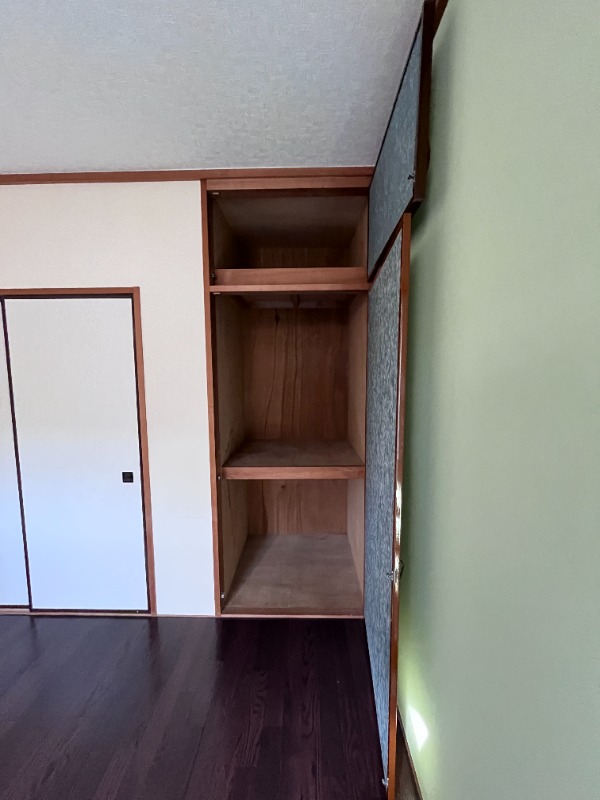 ��ʌ��@�c�s����Q���ڂ̃A�p�[�g�̂��̑��ݔ�