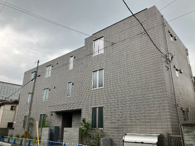 ��ʌ��������܎s��{��听���R���ڂ̃}���V�����̌����O��