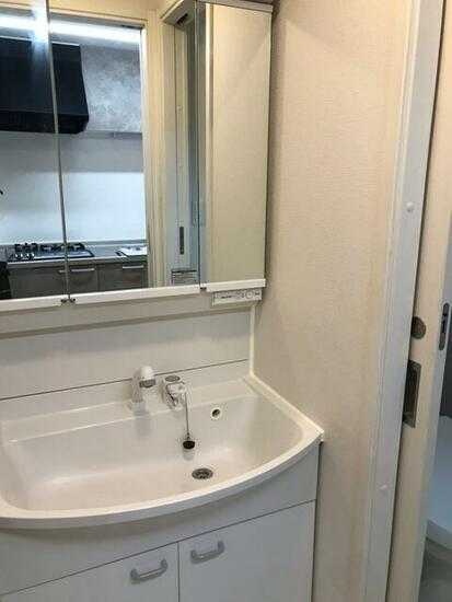 ��ʌ��������܎s�΋�����R���ڂ̃A�p�[�g�̐��ʏ�